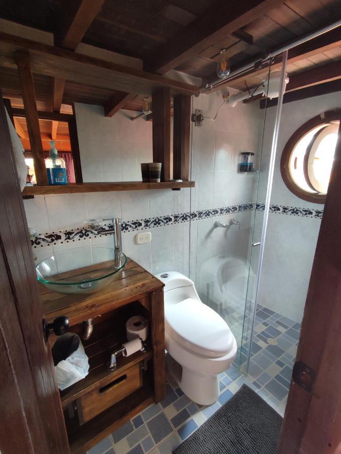 Hotel Le Chateau Guatapé Extérieur photo
