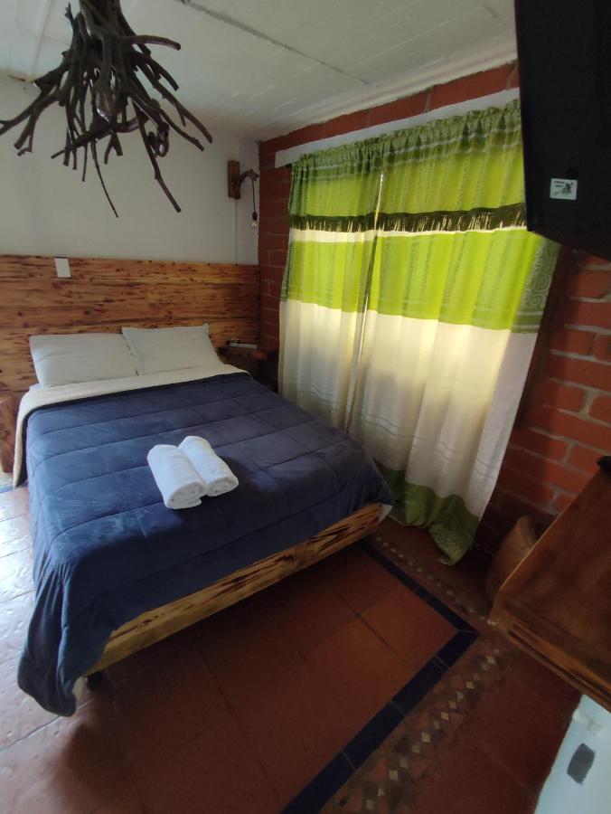 Hotel Le Chateau Guatapé Extérieur photo