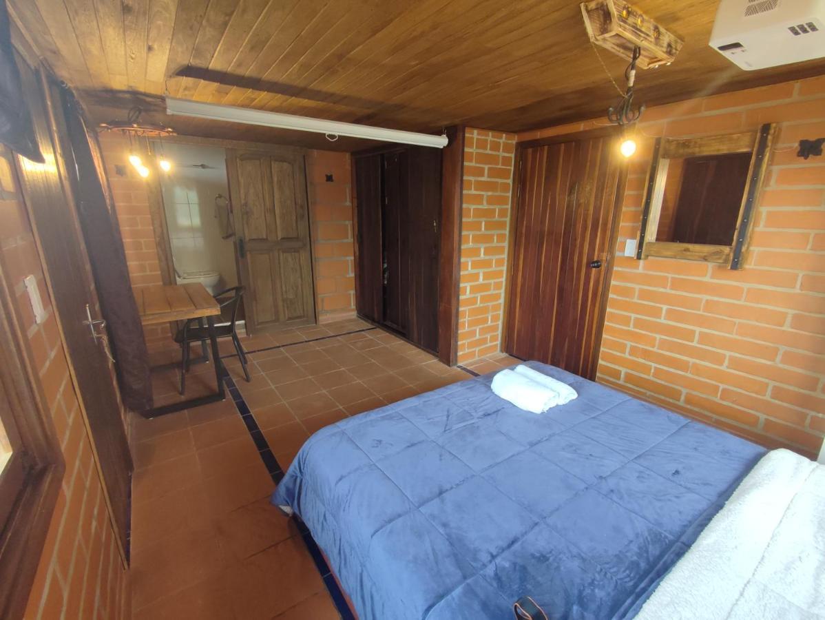 Hotel Le Chateau Guatapé Extérieur photo