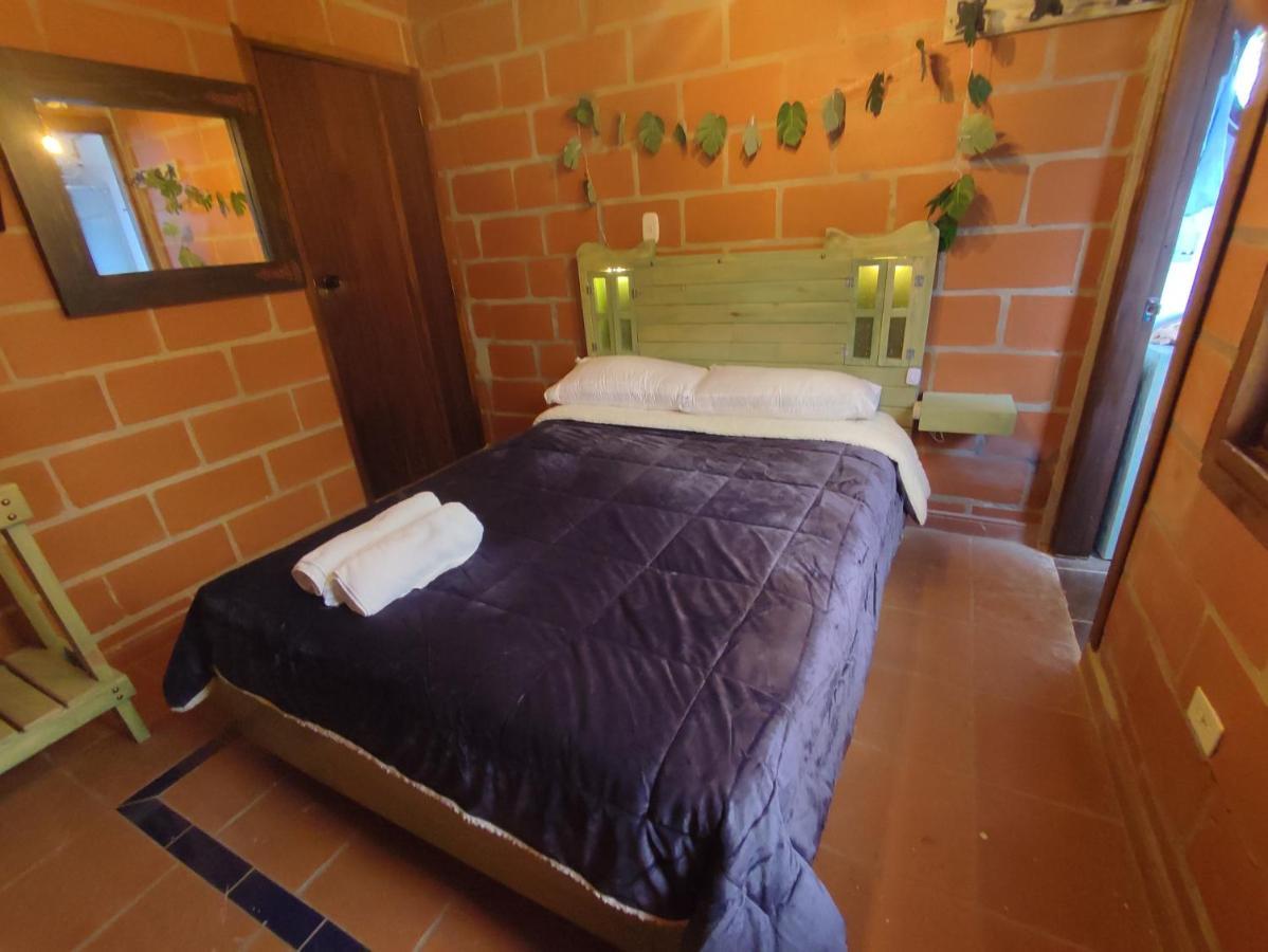 Hotel Le Chateau Guatapé Extérieur photo