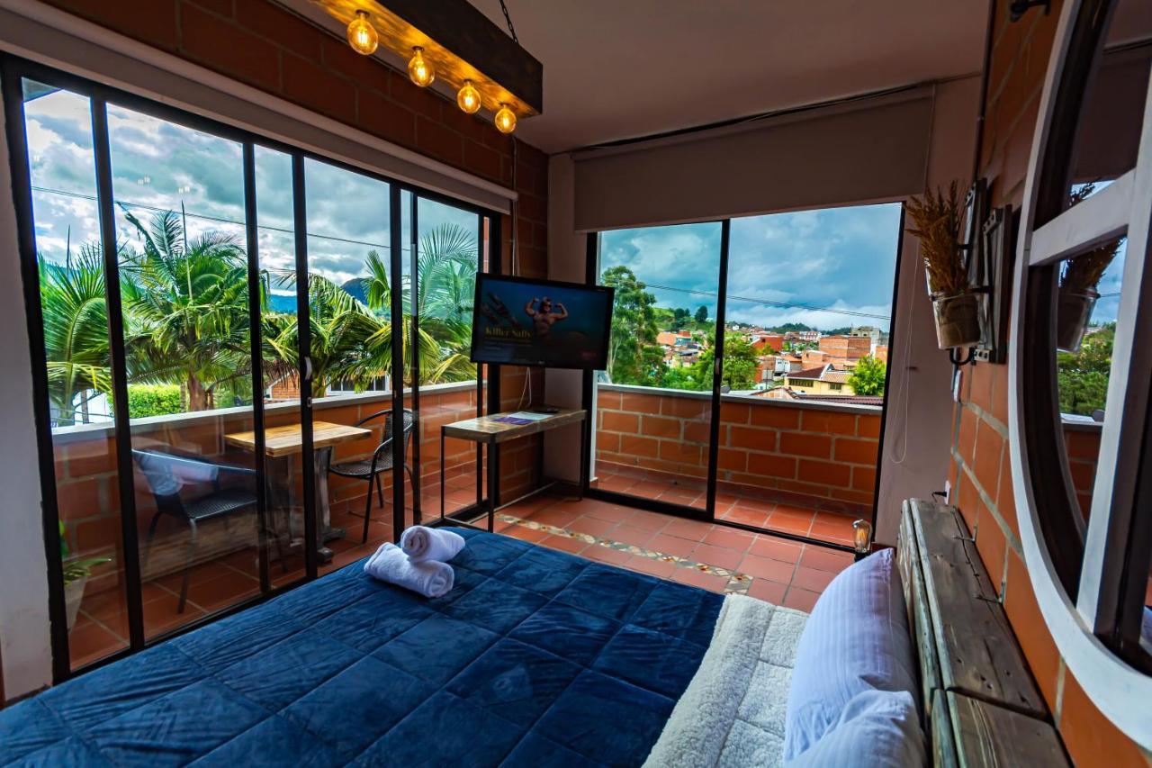 Hotel Le Chateau Guatapé Extérieur photo