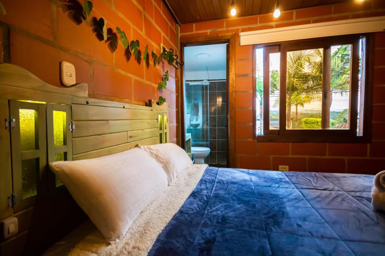 Hotel Le Chateau Guatapé Extérieur photo
