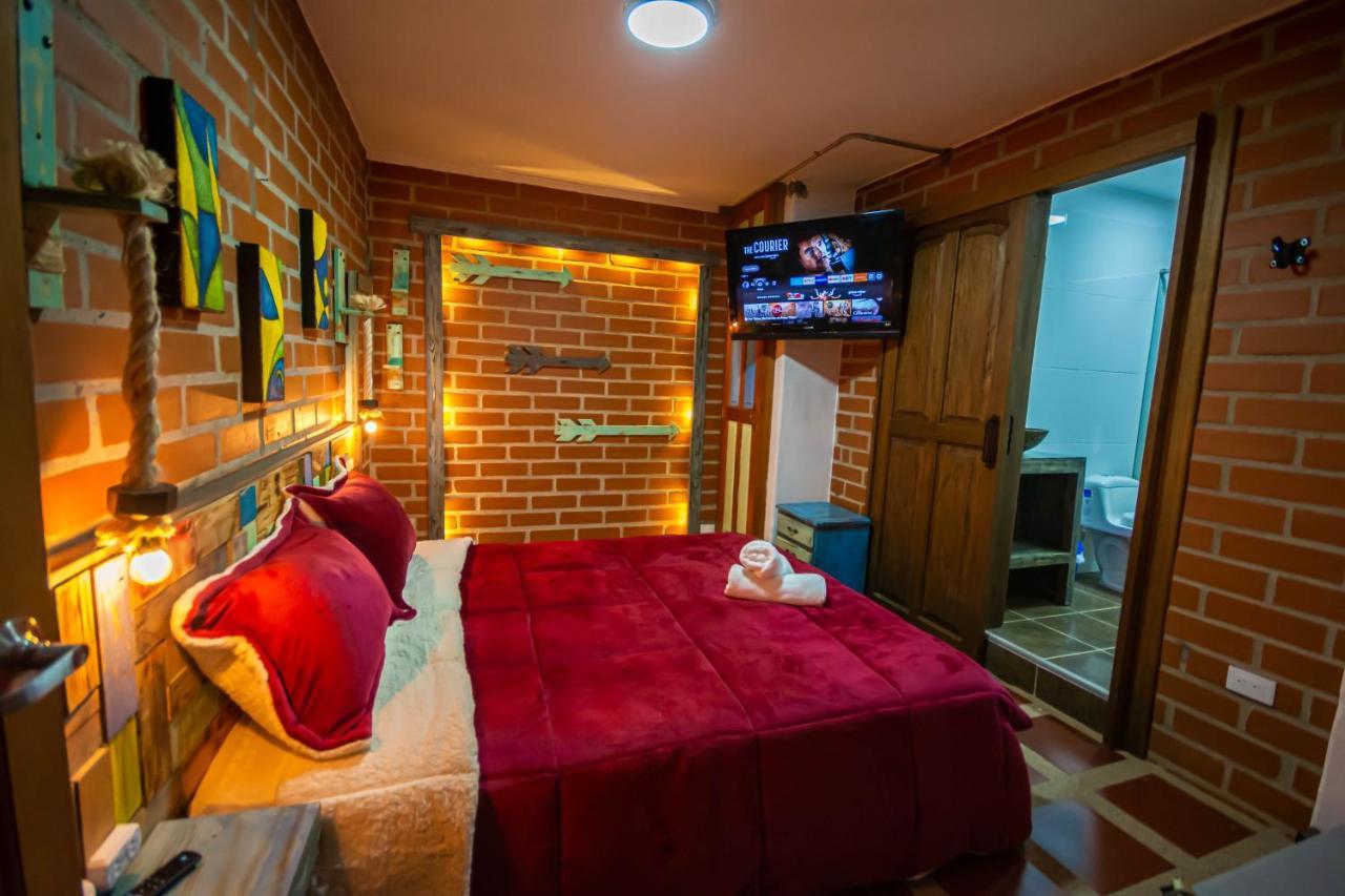 Hotel Le Chateau Guatapé Extérieur photo