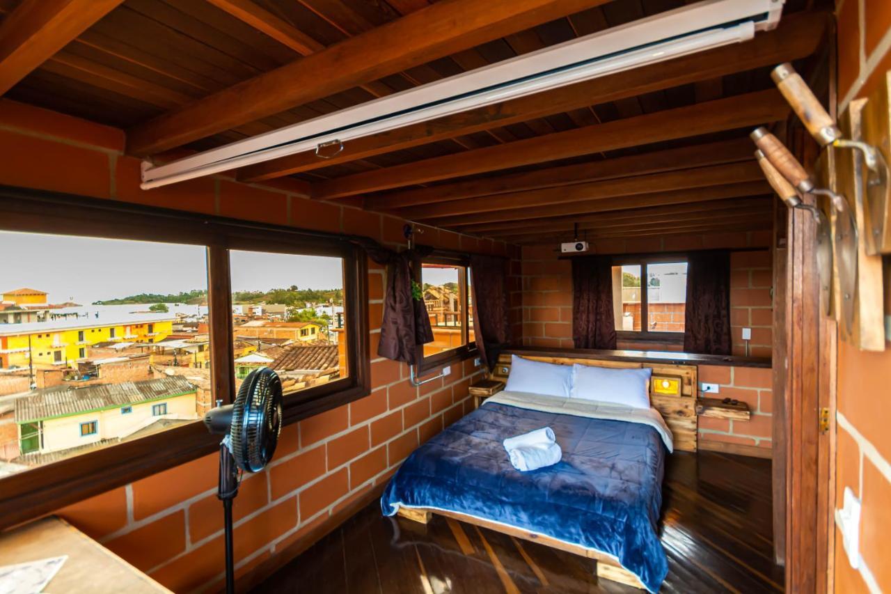Hotel Le Chateau Guatapé Extérieur photo