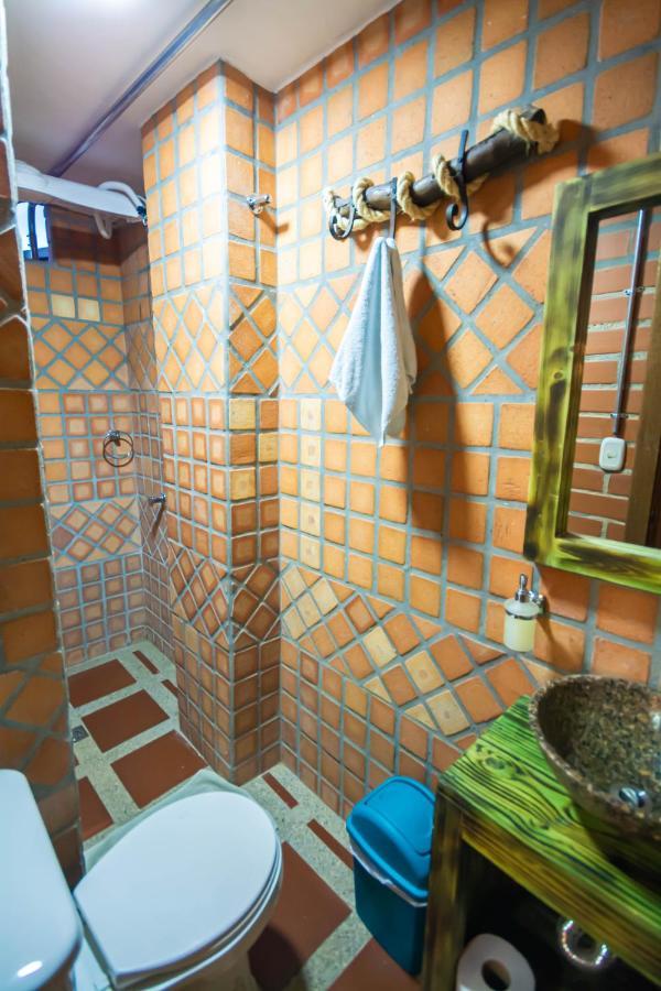 Hotel Le Chateau Guatapé Extérieur photo