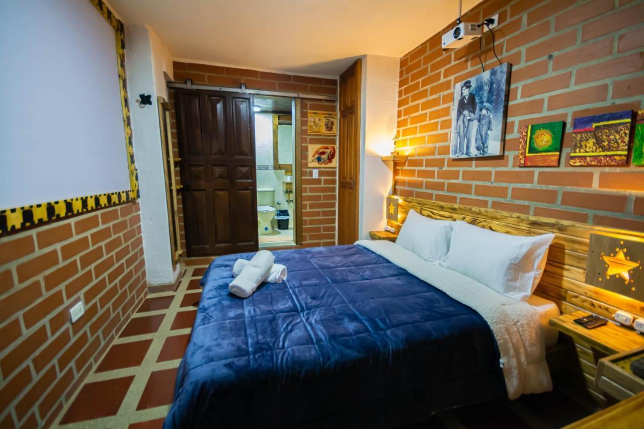 Hotel Le Chateau Guatapé Extérieur photo