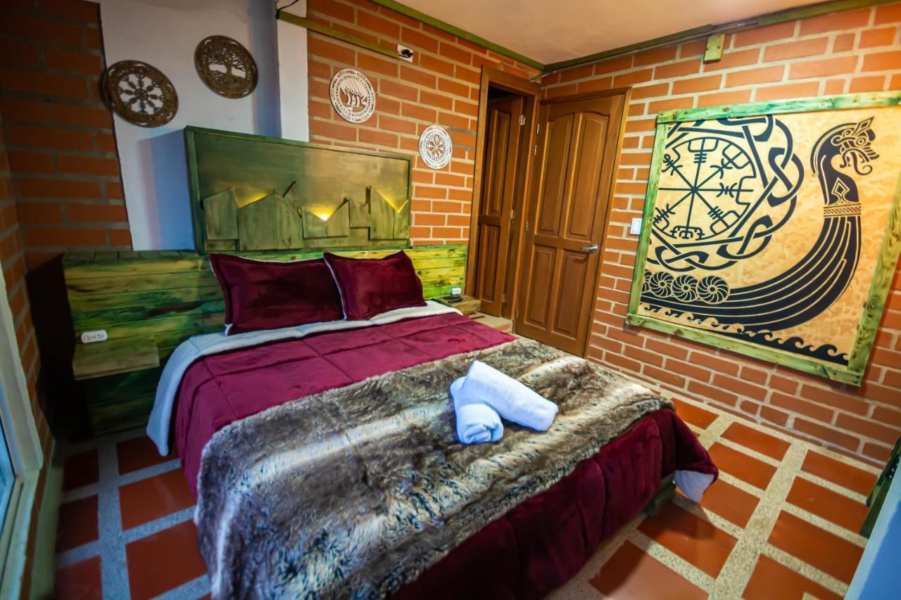 Hotel Le Chateau Guatapé Extérieur photo